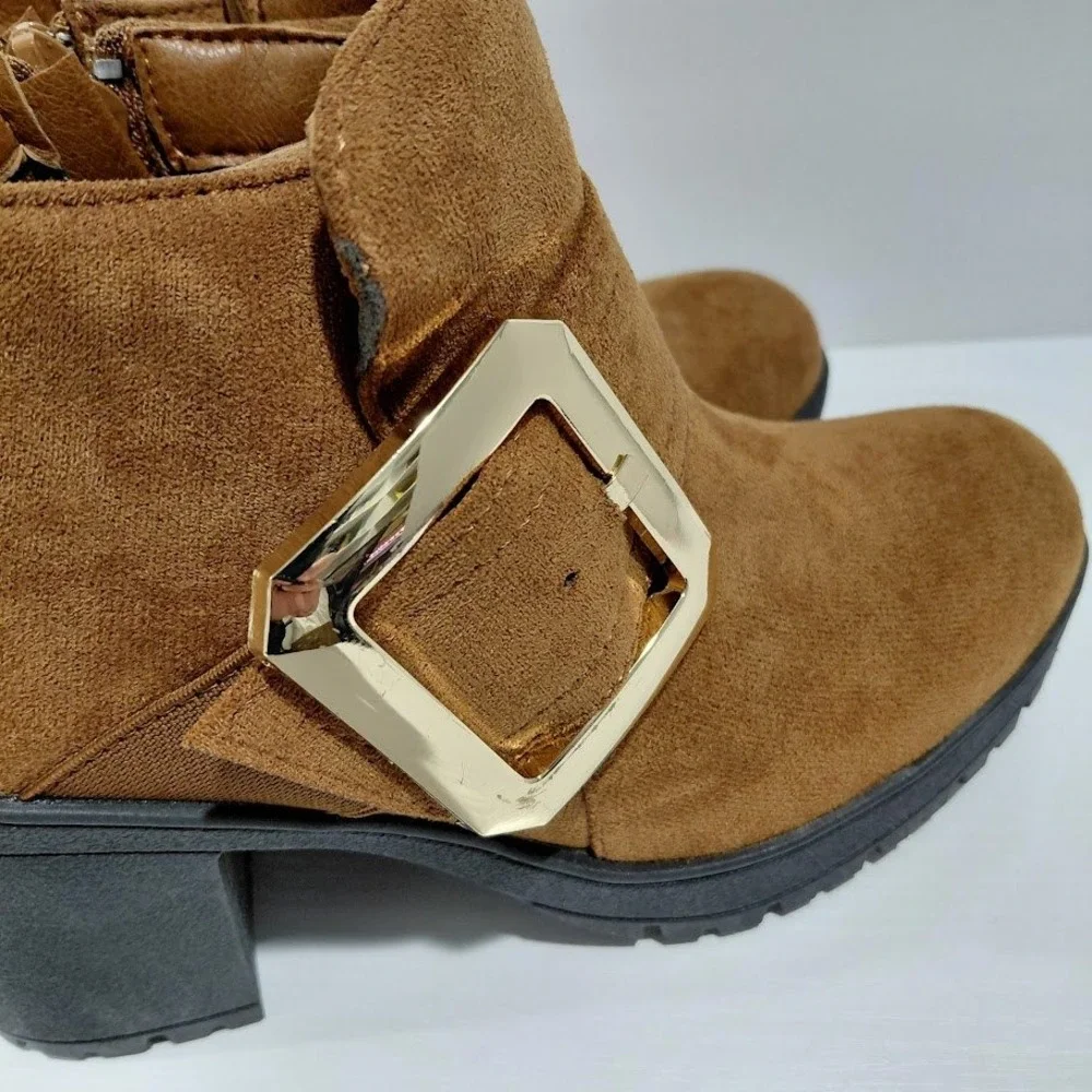 Forever Ankle Boots Women Brown Faux Suede Gold Buckle Block Heel Zip Size 6.5